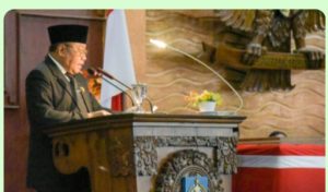 Sekda Miq Gite Hadiri Paripurna Hasil Penetapan Gubernur dan Wakil Gubernur Terpilih Periode 2025-2030