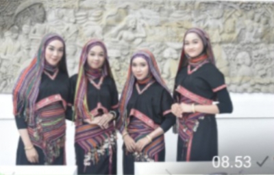 Buka Festival di Tepat, Wagub NTB: Semua Urusan Beres Kalau Ada Perempuan